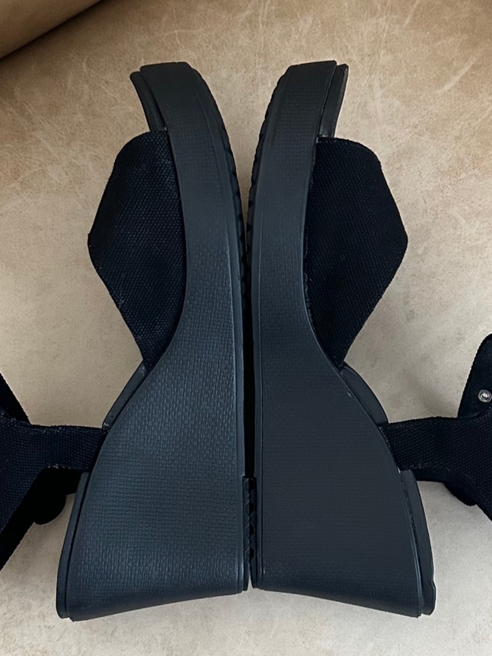 CROCS Hanalei Canvas Wedge Sandals Black 10 Lightweight Comfy Casual Summer - Picture 6 of 10